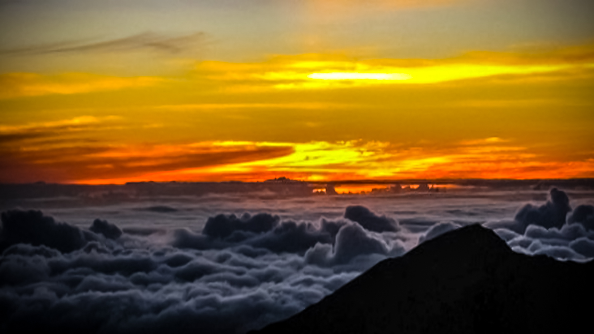 See The Beautiful Sunrise On Haleakala Travel To Paradise